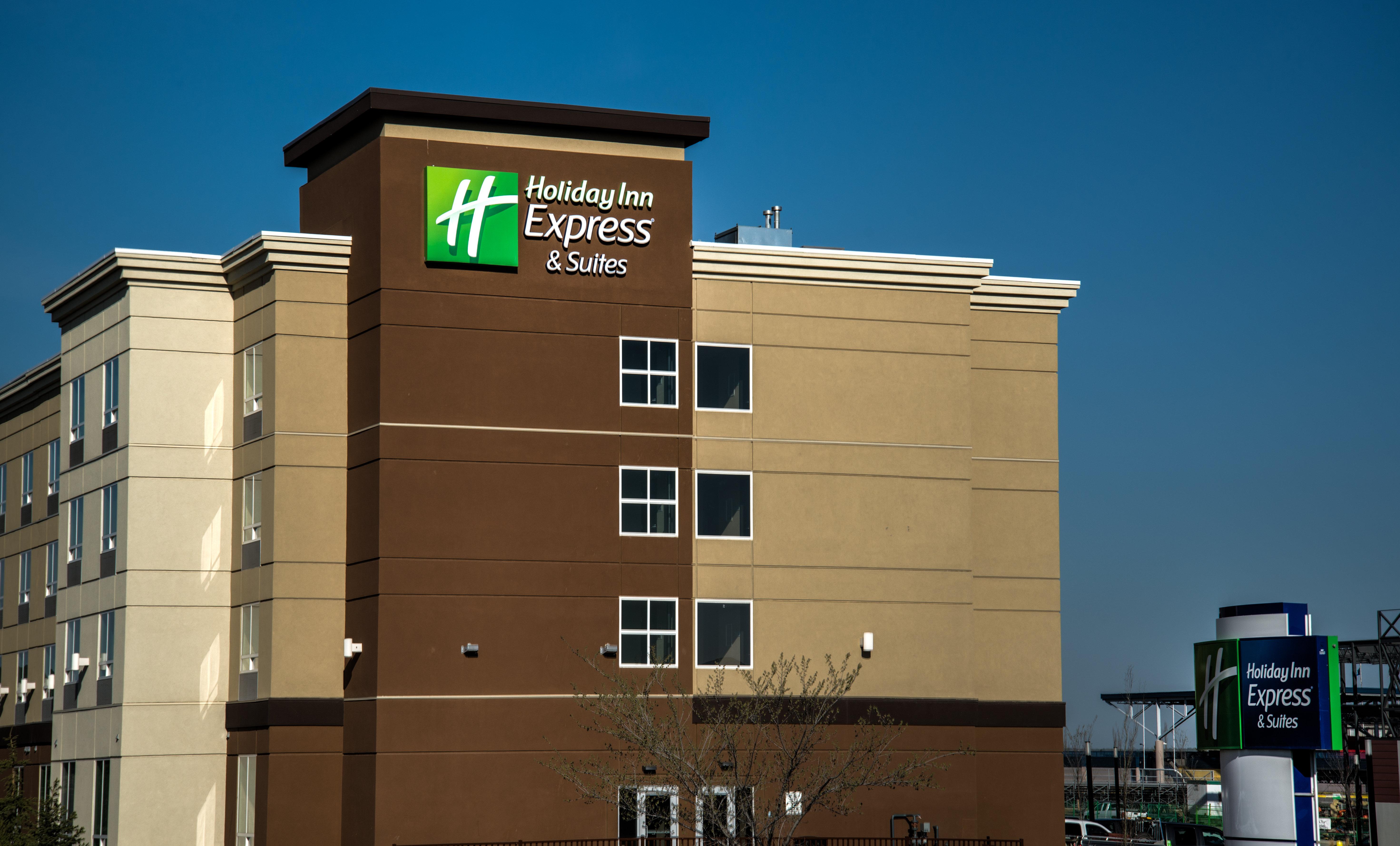 Holiday Inn Express & Suites Spruce Grove - Stony Plain By Ihg Exterior foto