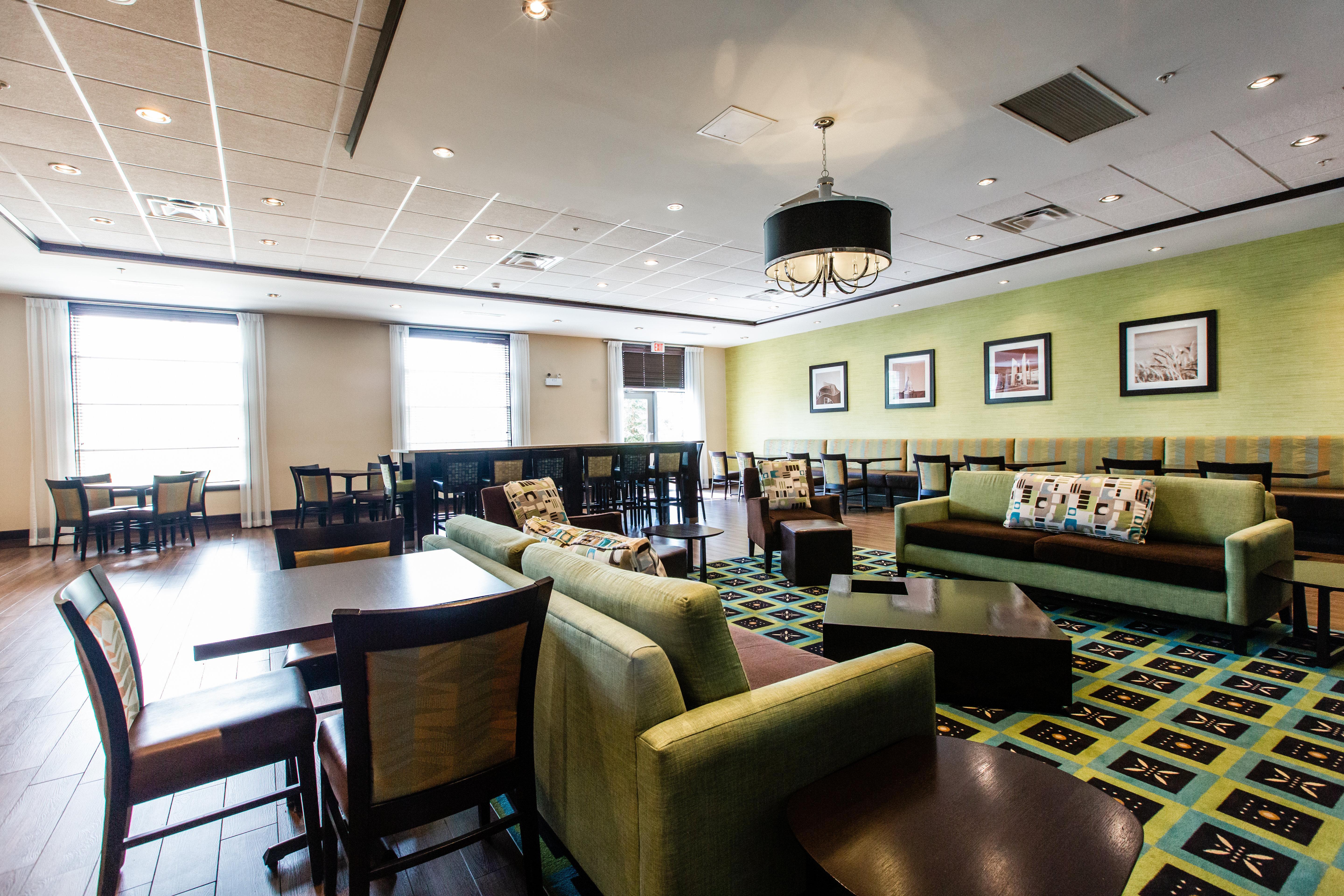 Holiday Inn Express & Suites Spruce Grove - Stony Plain By Ihg Exterior foto